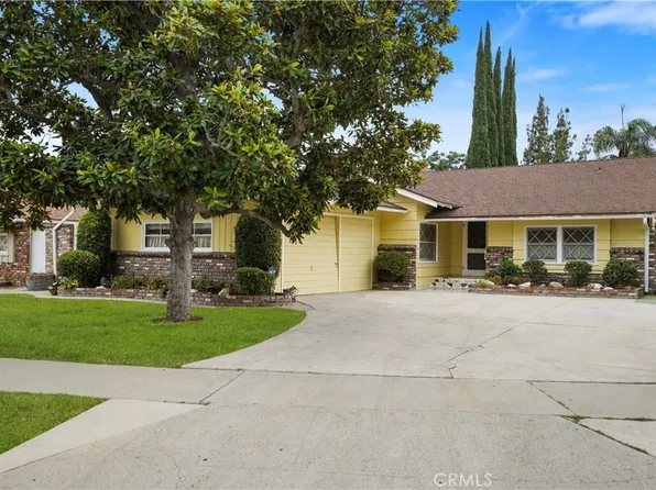 18806 Cohasset St, Reseda, CA 91335