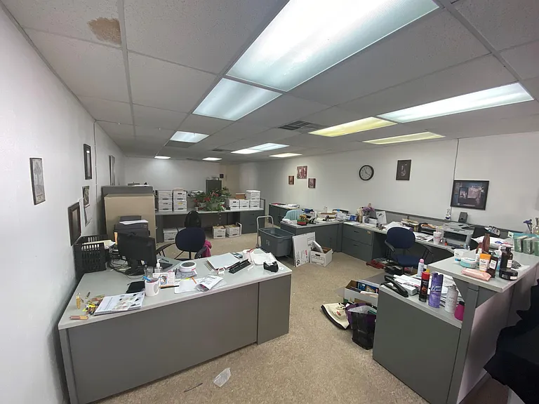 111 W Main St — Photo 6