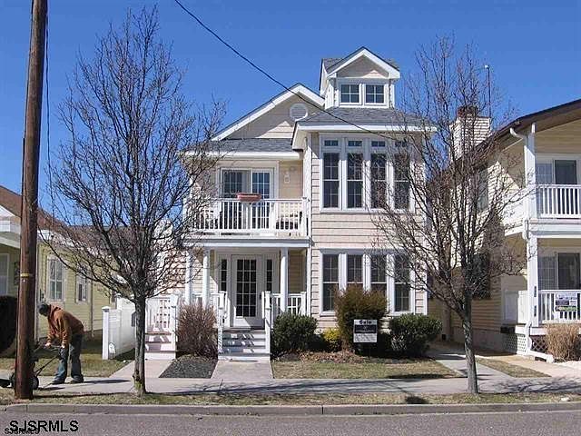 1st image of 114 Wesley Ave #2