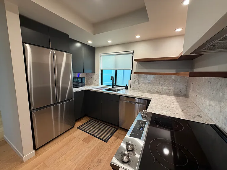 652 N Vallarta Cir — Photo 8