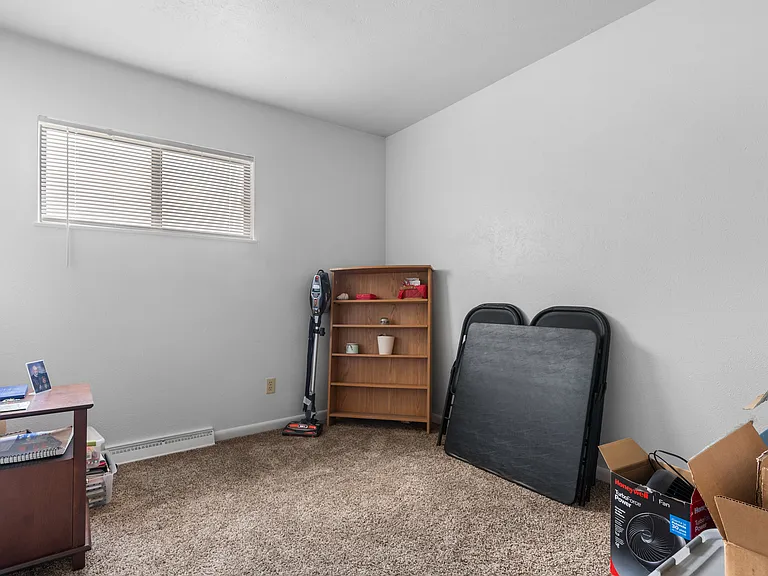 Creekside Terre Apartments — Photo 37
