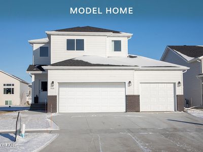 918 David Dr, Grand Forks, ND, 58201