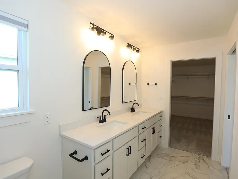 4605 Chambers Bay Dr — Photo 24