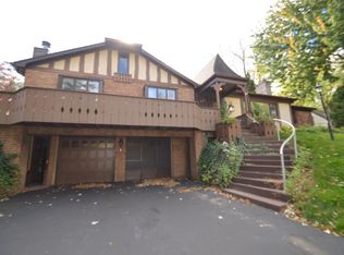 453 Ridgemont Dr, Rochester, NY 14626