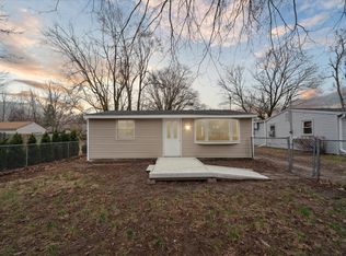 248 25th St N, Springfield, MI 49037