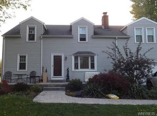 4554 Porter Center Rd, Lewiston, NY 14092