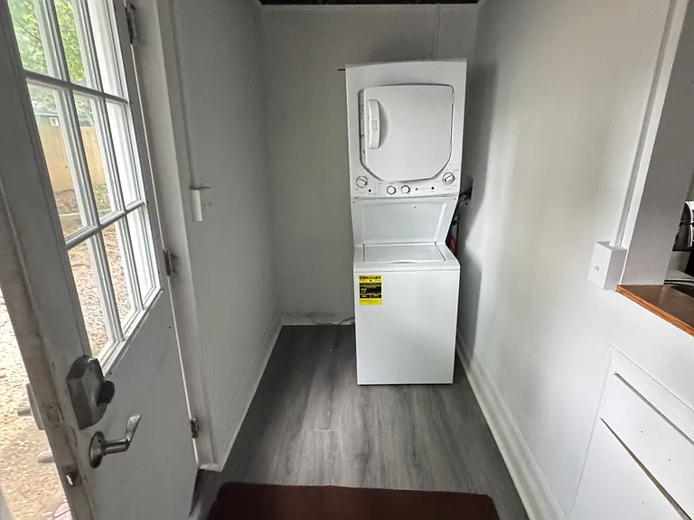 268 S 13th St — Photo 5