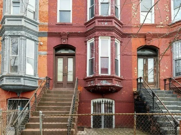 912 Sterling Pl, Brooklyn, NY 11216
