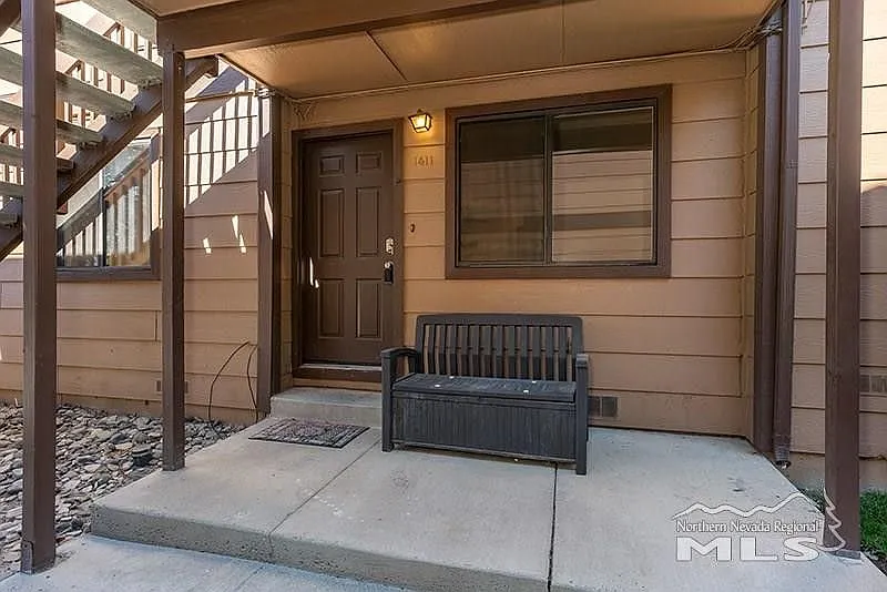 1411 Selmi Dr photo 1