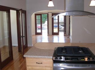 806 N Alfred St, Los Angeles, CA 90069