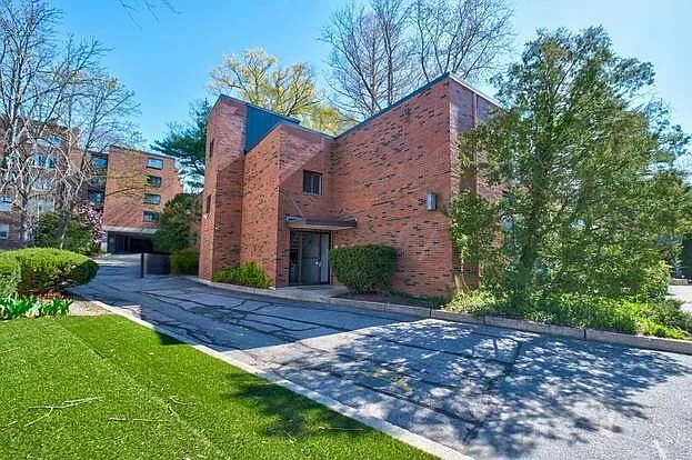 17 Healey St — Photo 1