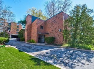 17 Healey St APT 303, Cambridge, MA 02138