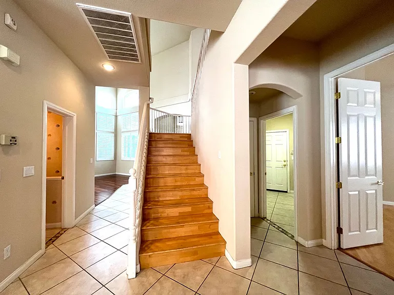2237 Timber Rose Dr — Photo 16
