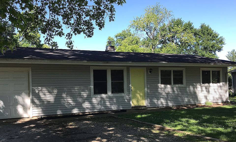 1st image of 3532 N Kingsley Dr