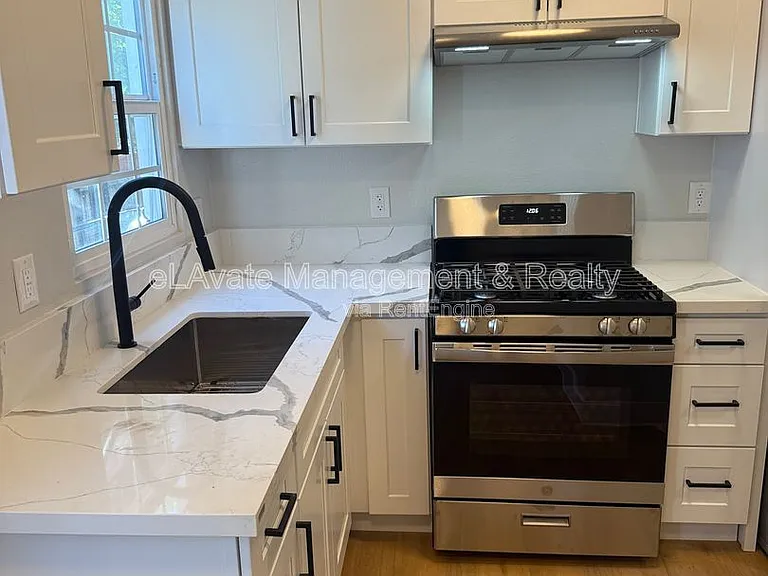 1607 W 49th St #1609 — Photo 19