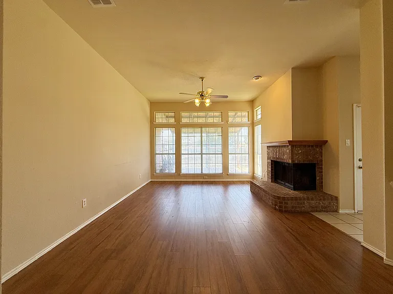 6000 Arlington Dr — Photo 21