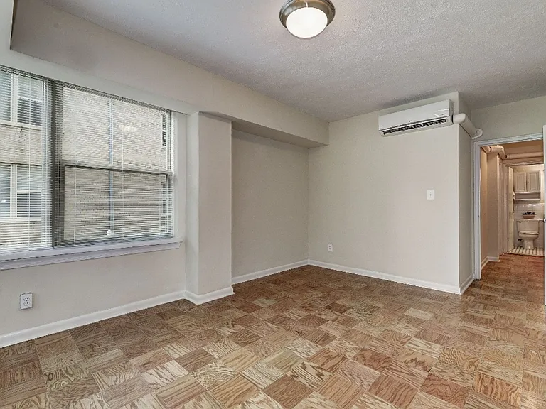 6600 LUZON & VAN BUREN — Photo 17