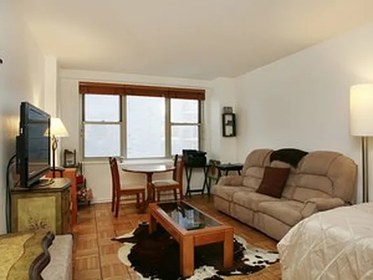 Sold by Corcoran | media 6