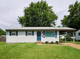 6715 Cherryvale Dr, Hazelwood, MO