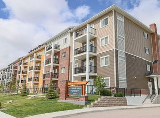 6 Kingsview Rd SE, Airdrie, AB T4A 0W1