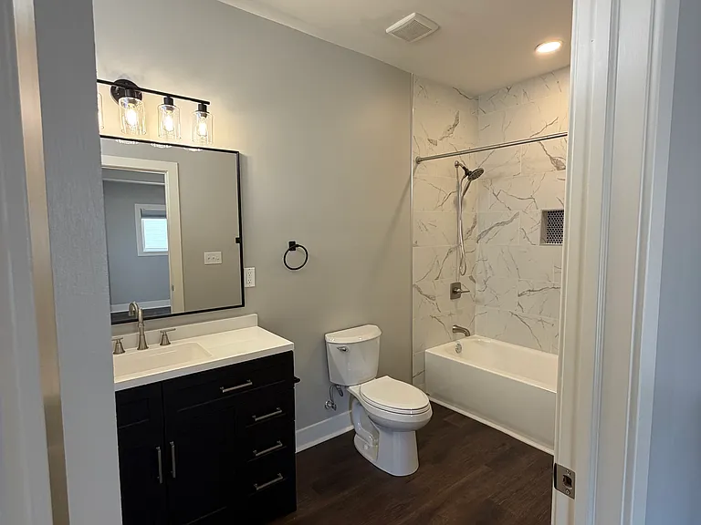 302 N State Ave — Photo 9