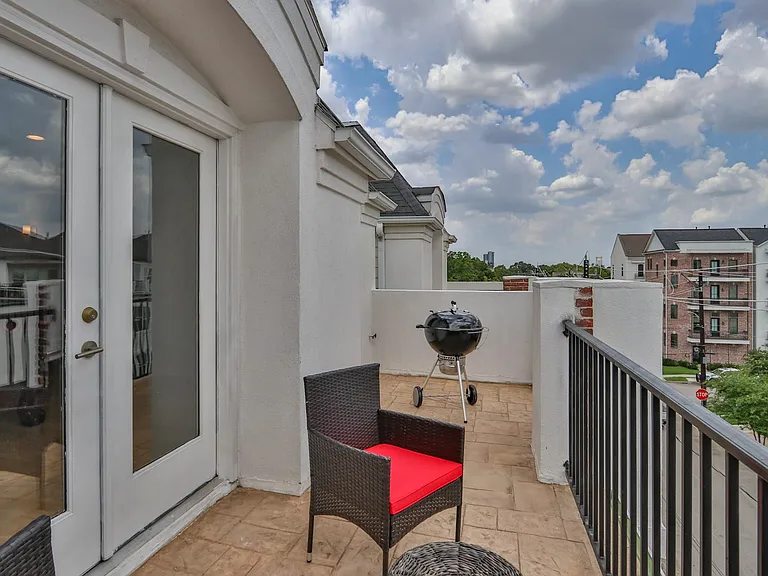 4114 Driscoll St — Photo 45