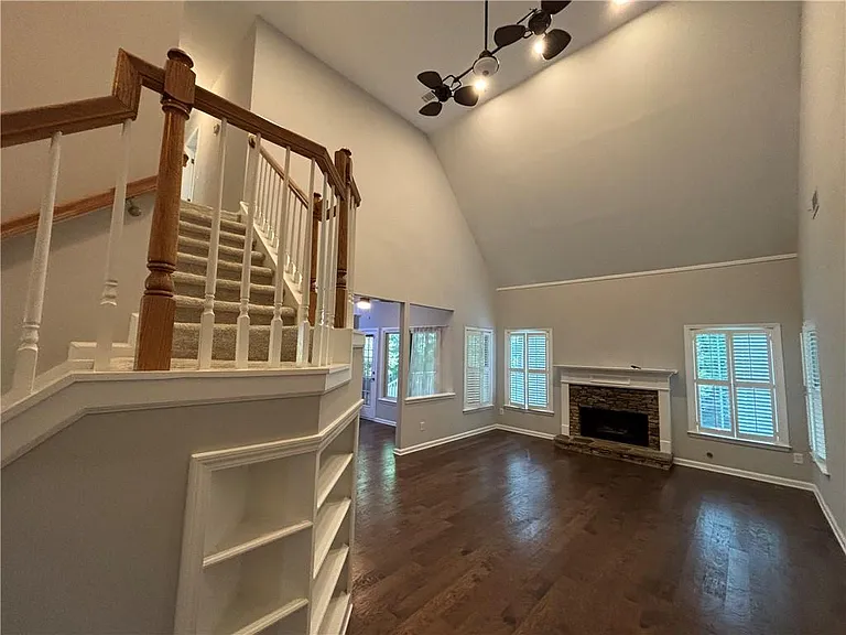 3935 Melody Mizer Ln — Photo 2