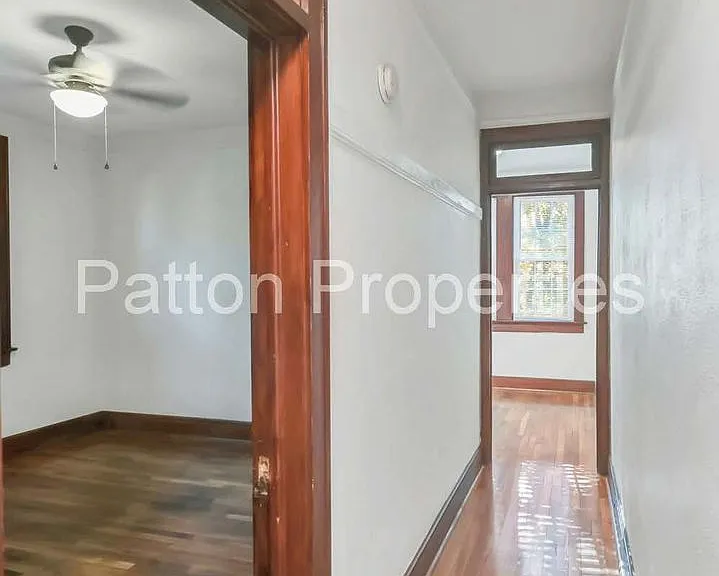 822-824 Cedar Terrace - Inside CofC - R16404-08-23 — Photo 7