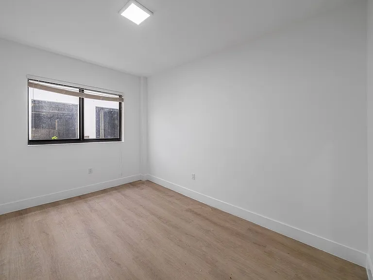 newly renovated in Little Havana! 1/1 $1,800/m & 2/1 $2,000/m, remodelados en Little Havana. — Photo 25