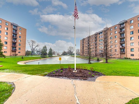 5th image of 1727 W Crystal Ln Unit 711
