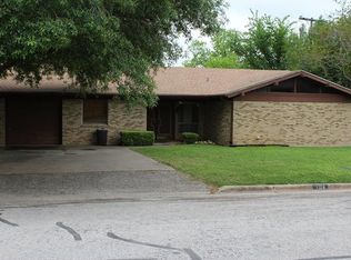 104 Anderson Dr, Elgin, TX 78621