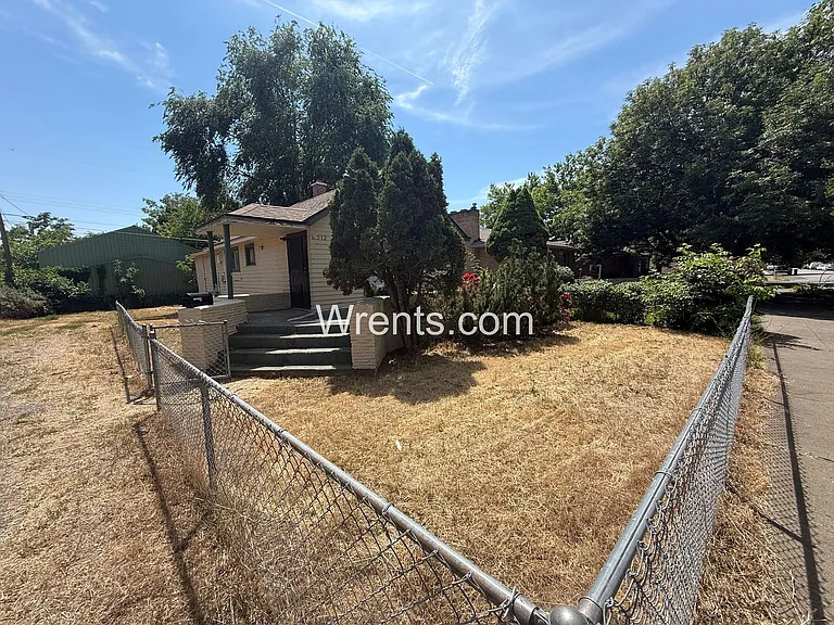 512 E Liberty Ave — Photo 2