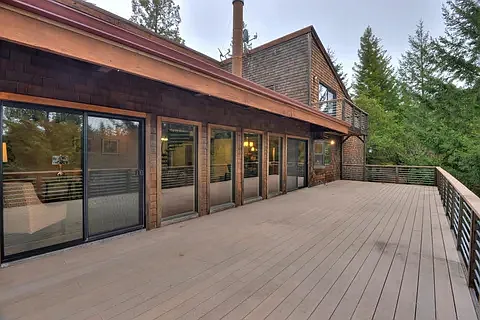 225 Snow Crest Rd
