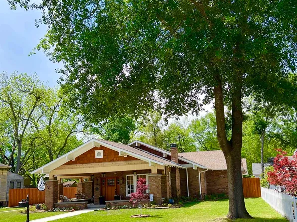 419 N Polk St, Jefferson, TX 75657