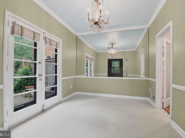 3018 New Mexico Ave NW — Photo 4