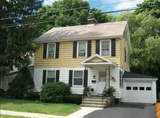16 Locust St, Glens Falls, NY 12801