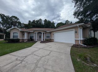 39 Greentree St, Homosassa, FL 34446