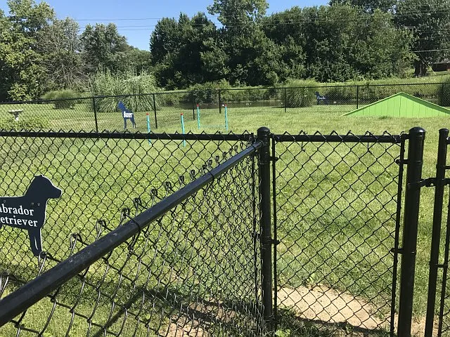 Community Bark Park | Apartments In Indianapolis | Fountain Lake Villas