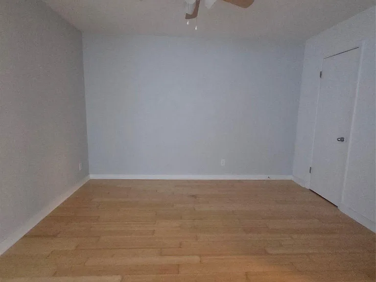 2303 E Side Dr #220 — Photo 11
