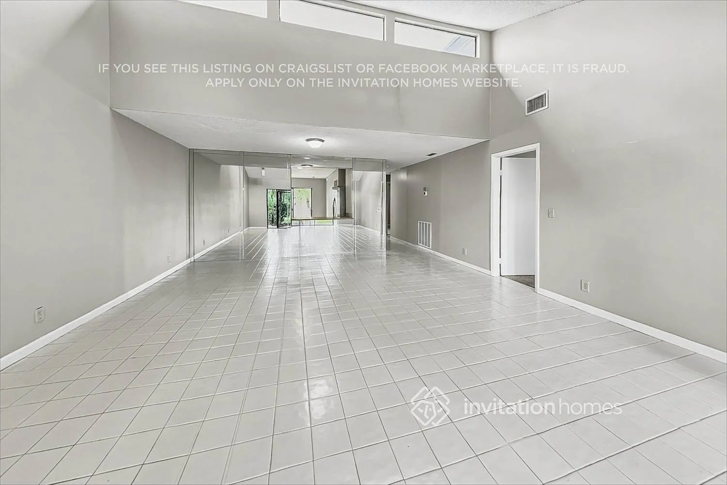 381 Wildwood Ln E Deerfield Beach, FL 33442 — Photo 4