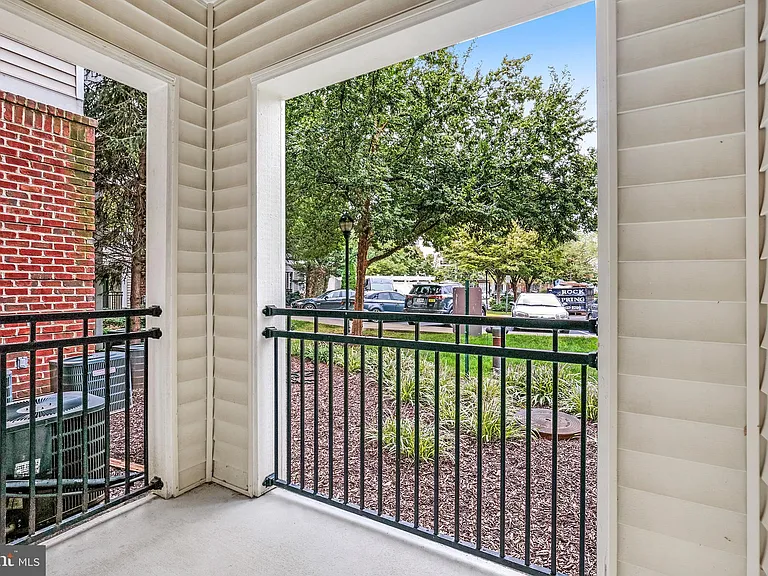 12929 Centre Park Cir #118 — Photo 15