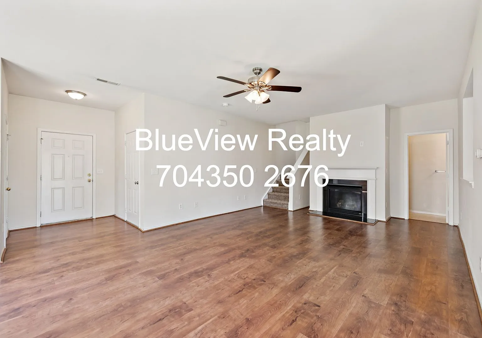 Beautiful 3 bed 2.5 bath with open area — Photo 4