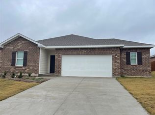 2633 Salado Creek Ln, Red Oak, TX 75154