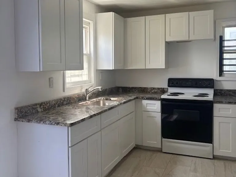 3295 Monterey St — Photo 8
