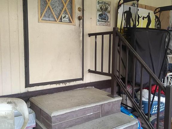 2nd image of 6555 SE 111th Pl
