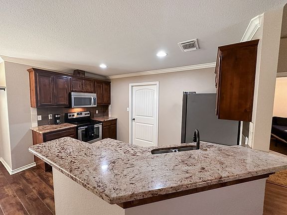 3rd image of 3537 Toyah St