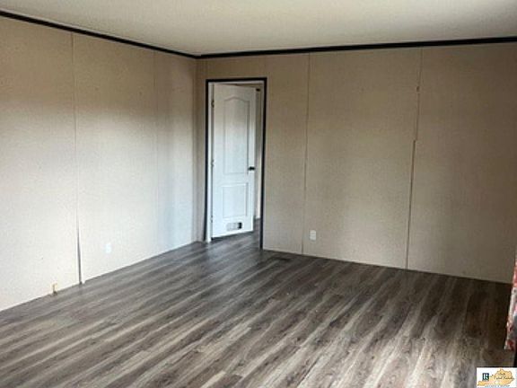 4th image of 239 Pedigo Rd