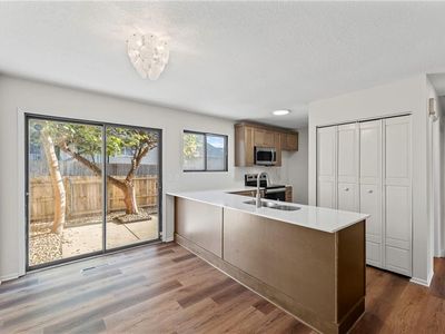 10997 Rosehill Rd, Overland Park, KS, 66210