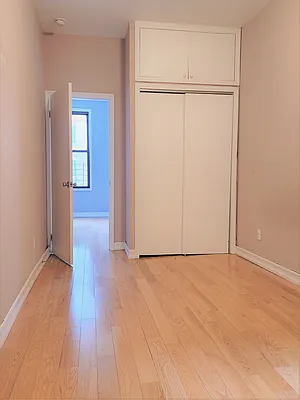 Rented by Laffey Real Estate | media 18