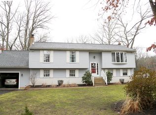 73 Summit Dr, Tabernacle, NJ 08088